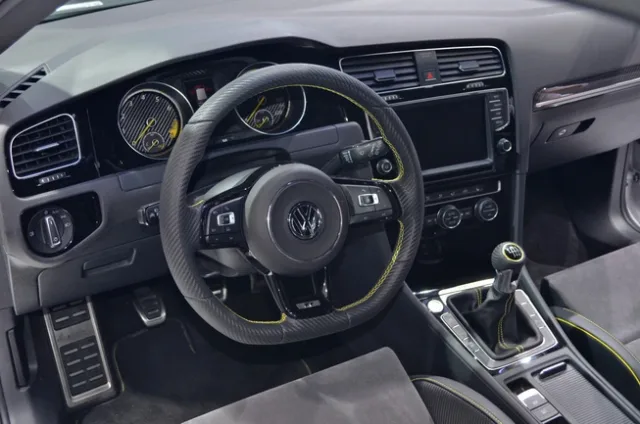 Golf-r-400-interior.jpg