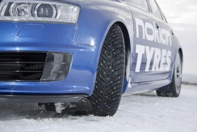 Nokian-Hakkapeliitta-8.jpg