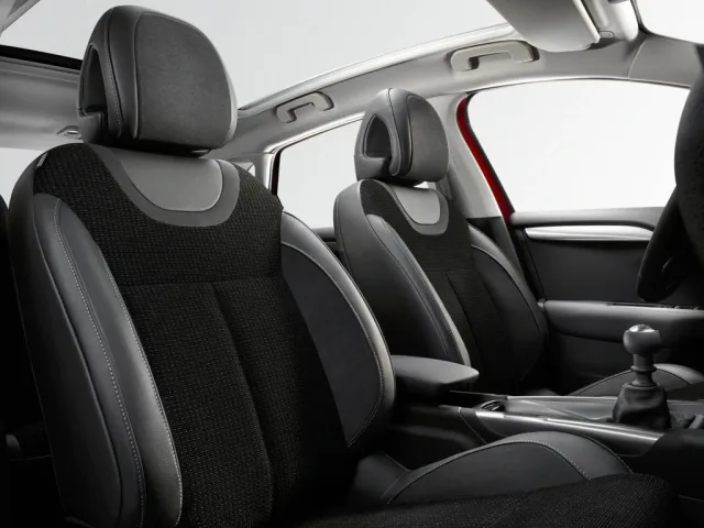 citroen_c4_2015_03.jpg