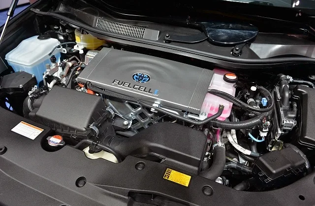13-2016-toyota-mirai-la-1.jpg