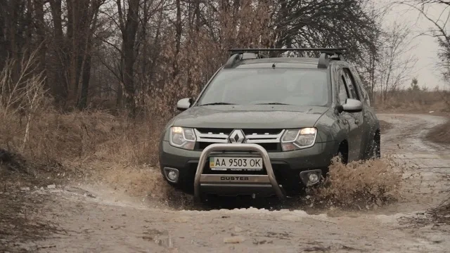 Renault_Duster_2015_0030.jpg