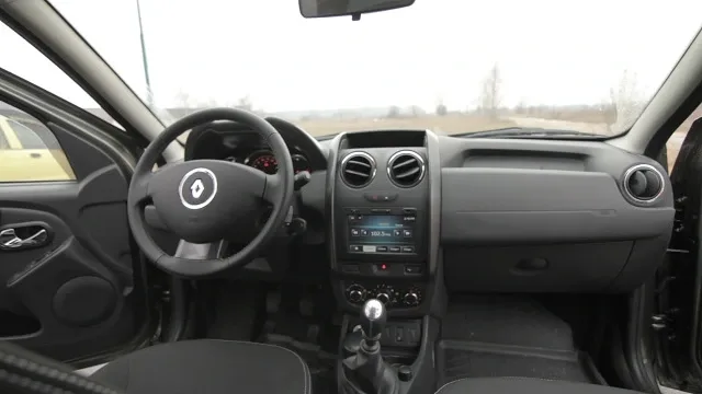 Renault_Duster_2015_0050.jpg