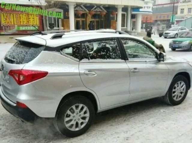 byd-s3-china-this-is-3-660x492.jpg