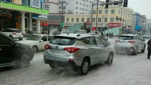byd-s3-china-this-is-4-660x371.jpg