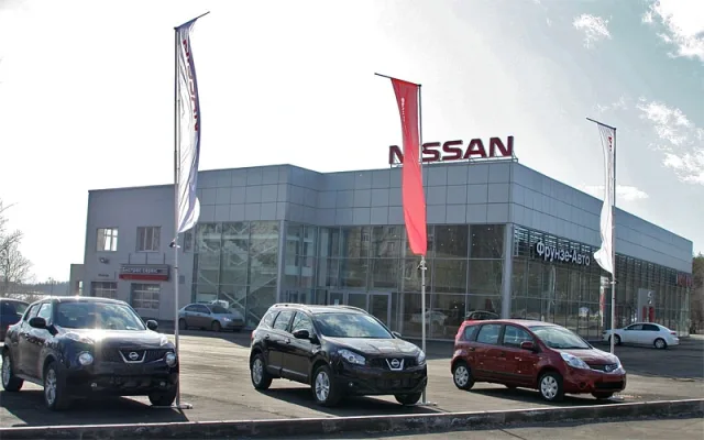 frunze-auto-nissan-1.jpg