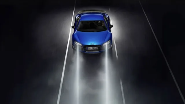 38999_audi_r8_lmx__la_prima_con_i_fari_da_lmp1.jpg