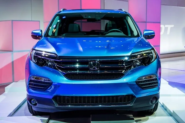 2016-honda-pilot-front-end-02.jpg