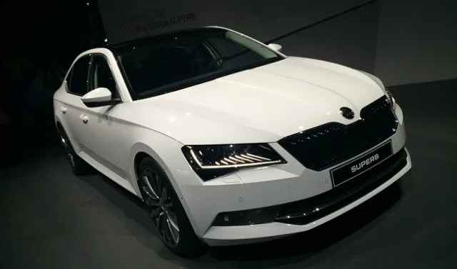 new-skoda-superb-4_650x383_71424229630.JPG