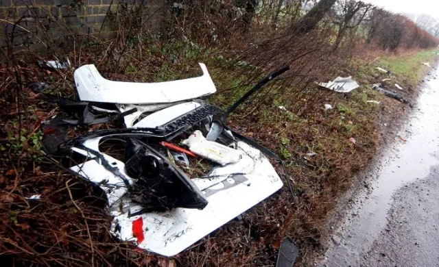 brand-new-ford-cars-destroyed-after-transporter-takes-shortcut-and-hits-a-bridge_5.jpg