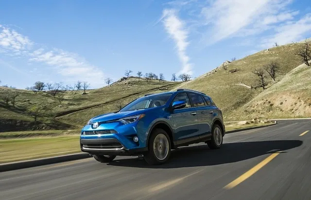 2016-toyota-rav4-hybrid-unveiled-with-more-power-higher-mpg-photo-gallery_3.jpg