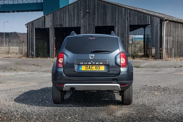 dacia-duster-commercial-priced-from-9595-photo-gallery_2.jpg