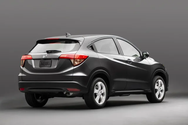 2016-Honda-HR-V-3.jpg