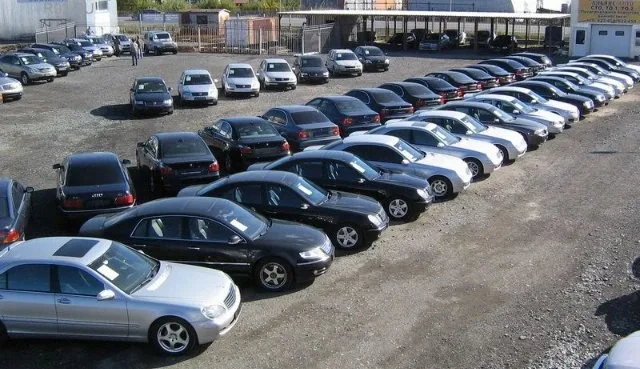 morecar.jpg
