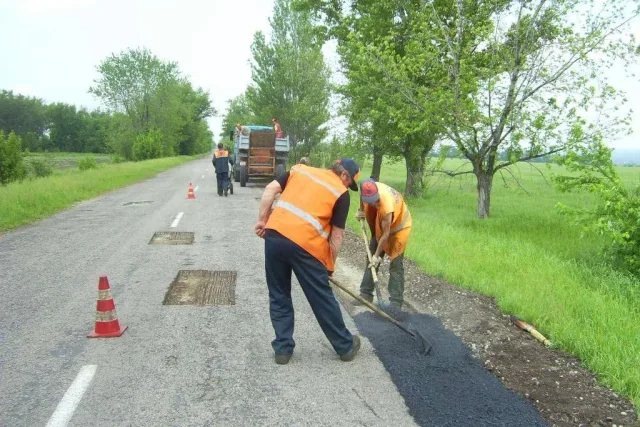 nazvana_tsena_remonta_odnogo_metra_dorogi.jpg