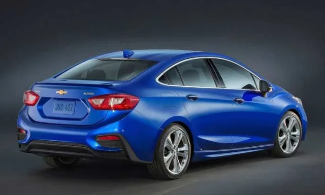 Chevrolet-Cruze_2016_2.jpg