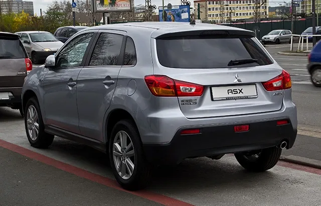 Mitsubishi_ASX_1.8_DI-D+_ClearTec_Edition_–_Heckansicht,_1._April_2012,_Essen.jpg