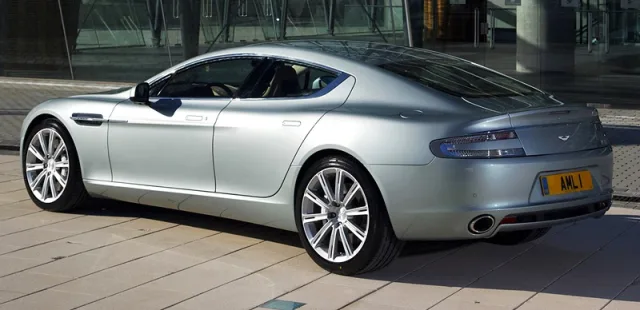 2009-aston-martin-rapide-4.jpg