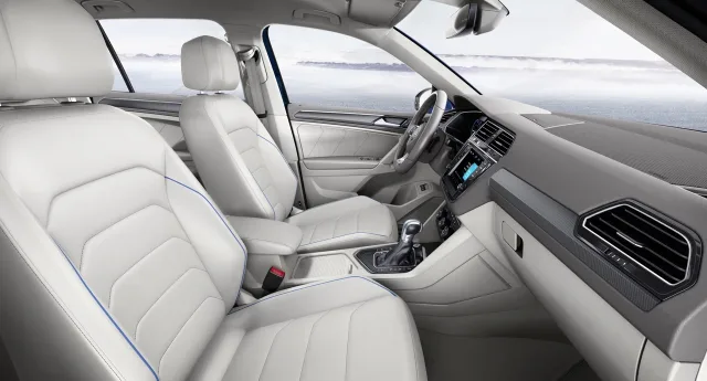 2016-VW-Tiguan-GTE-seats-unveiled-ahead-of-debut.jpg
