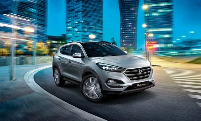 TL_ESC_4WD_SILVER_GEN_LHD_2016.jpg