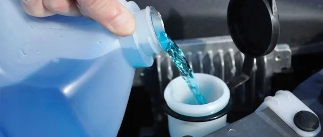 cr-cars-ah-wiper-fluid-winter-ti-7a11aa1309.jpg