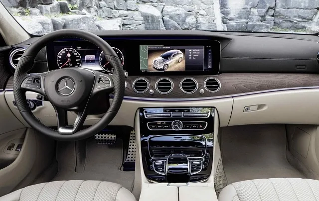 Mercedes-Benz-E-Class_All-Terrain-2017-1280-1a.jpg
