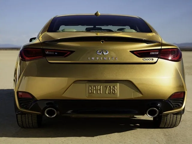 INFINITI_Q60_Neiman_Marcus_Limited_Edition_04.jpg