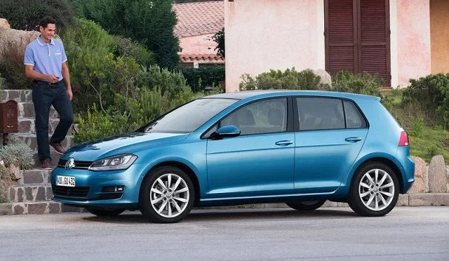 Volkswagen-Golf-2013-800-15.jpg