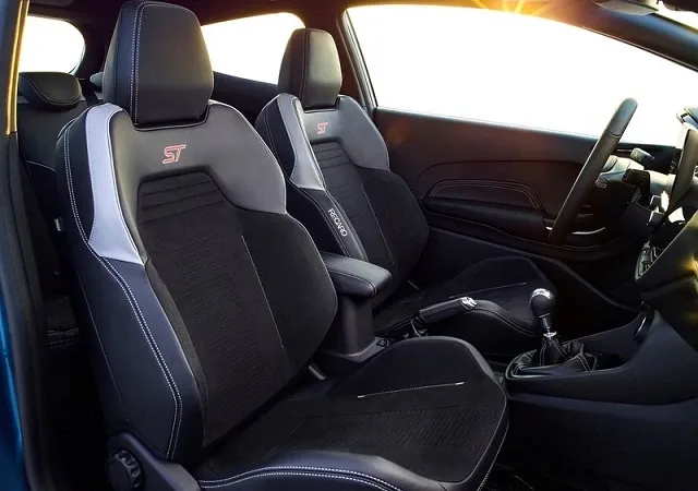 Ford-Fiesta_ST-2018-800-0c.jpg