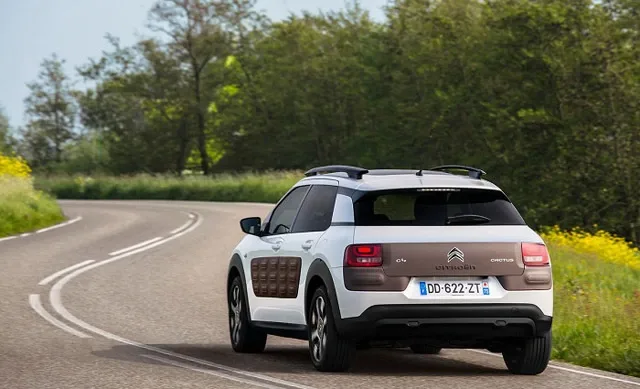 ais-citroen-c4-cactus-5.jpg