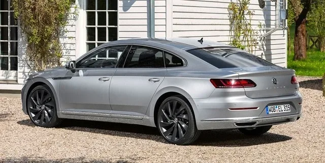 Volkswagen-Arteon-2018-800-15.jpg