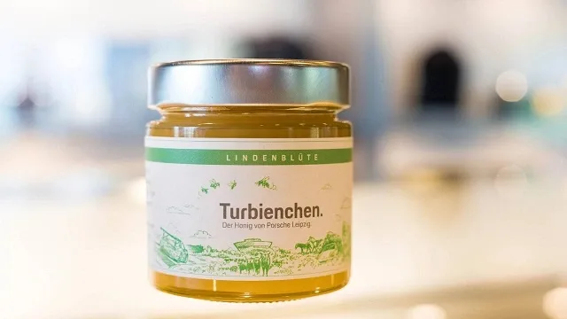 porsche-leipzig-turbienchen-honey.jpg