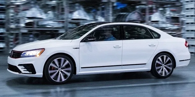 Volkswagen-Passat_GT_US-Version-2018-800-02.jpg