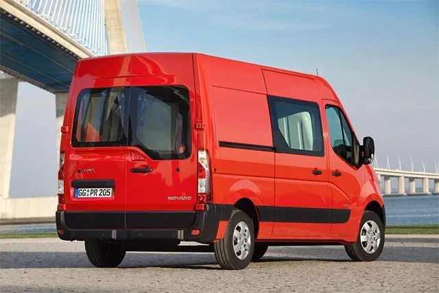ais-opel-movano-rear.jpg
