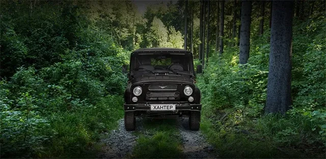 ais-uaz-hunter11.jpg