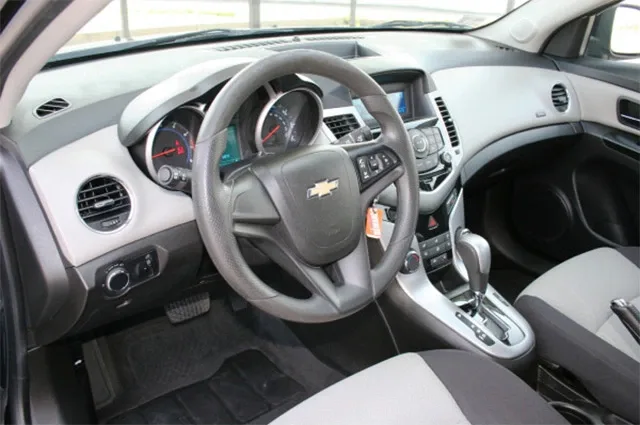 ais-chevy-cruse-3.jpg