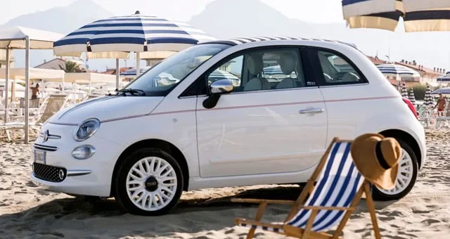 girls-cars-fiat500.jpg