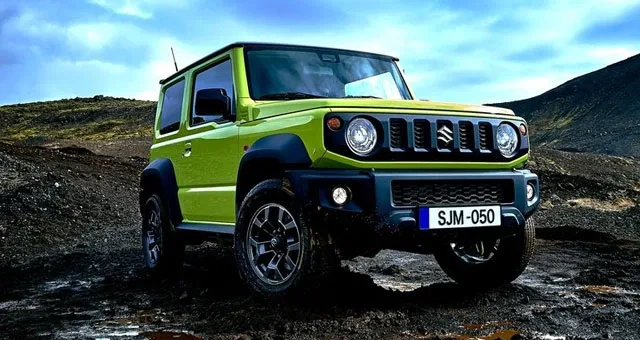 girls-cars-suzukigimni.jpg