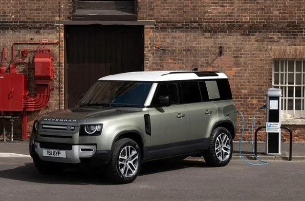 land_rover_2021_2.jpg