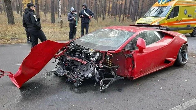 lambo-crash-3.jpg