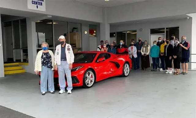 corvette-2.jpg