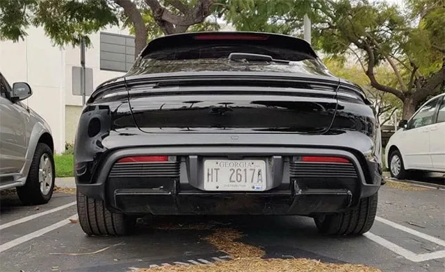 porsche-suv-elek-2.jpg