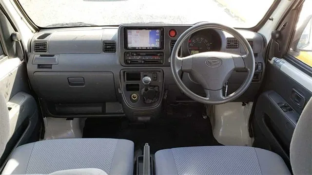 Daihatsu-HiJet-Deckvan-3.jpg