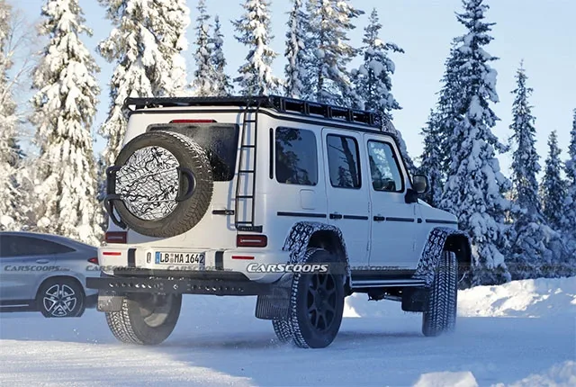 Mercedes-Benz-G500-4x4-2_1.jpg