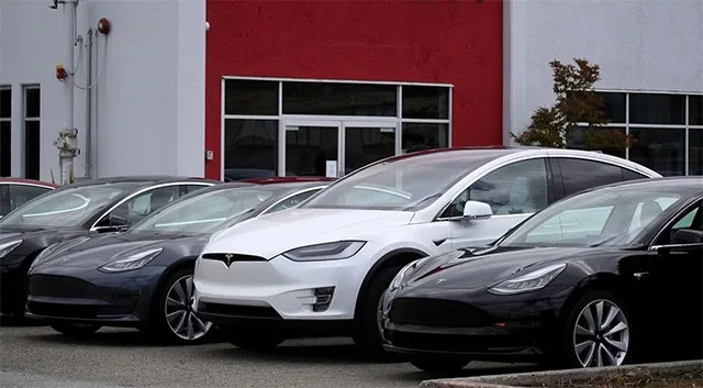 tesla-money-2.jpg