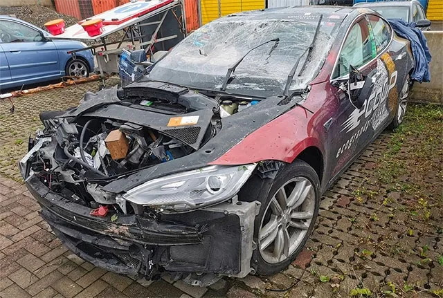tesla-remont-ua-2.jpg