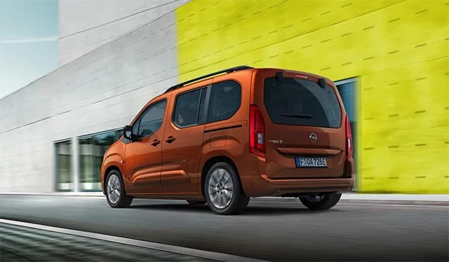 Opel-Combo-e-Life-2.jpg