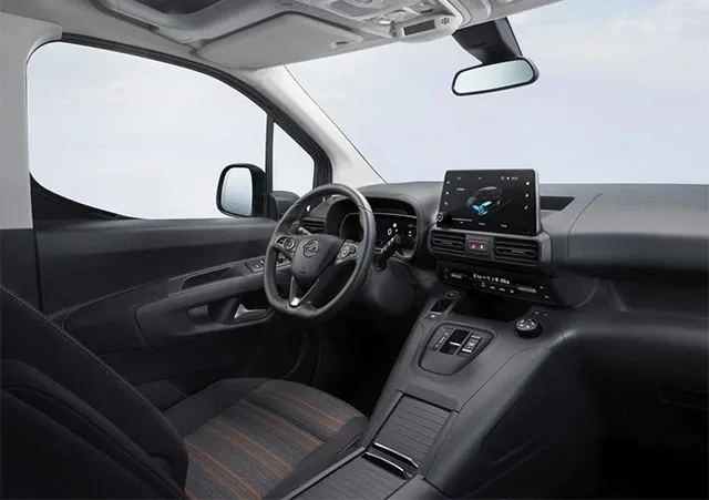 Opel-Combo-e-Life-3.jpg