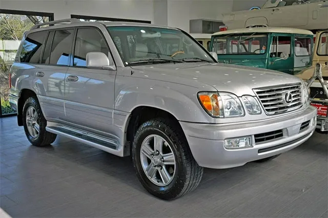 lexus-lx470-3.jpg