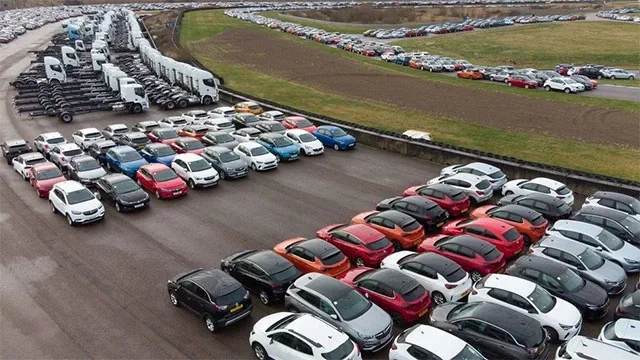 autotrek-sklad3.jpg