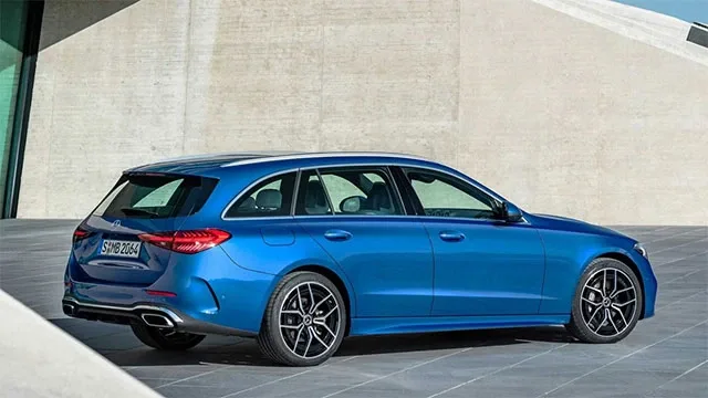 Mercedes-C-Class-2022-of3.jpg